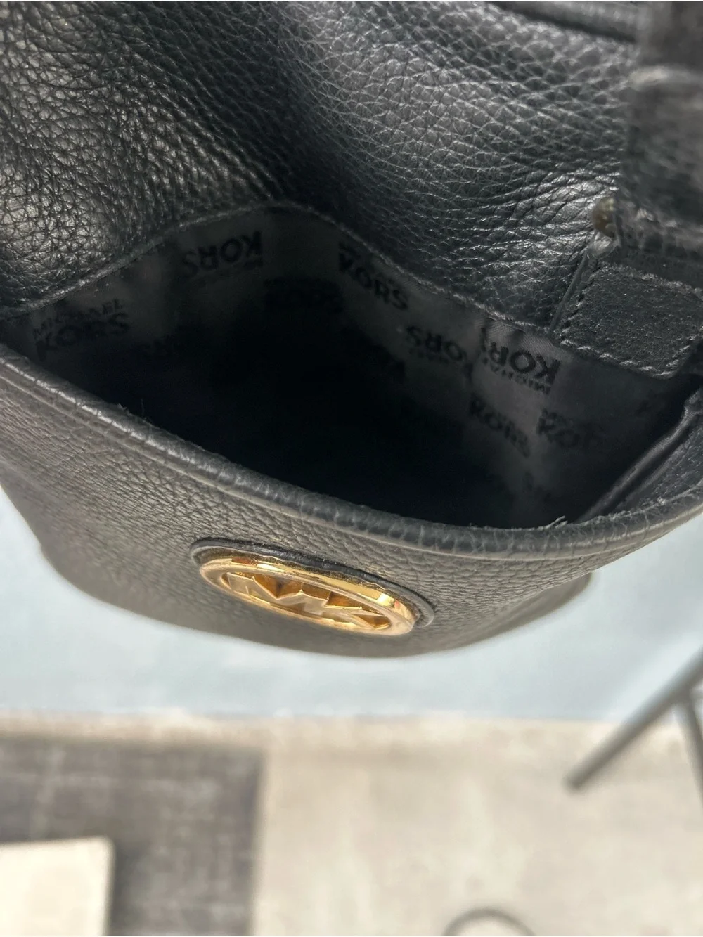 Michael Kors Fulton Black Pebbled Leather Crossbody Bag Gold MK Logo Purse